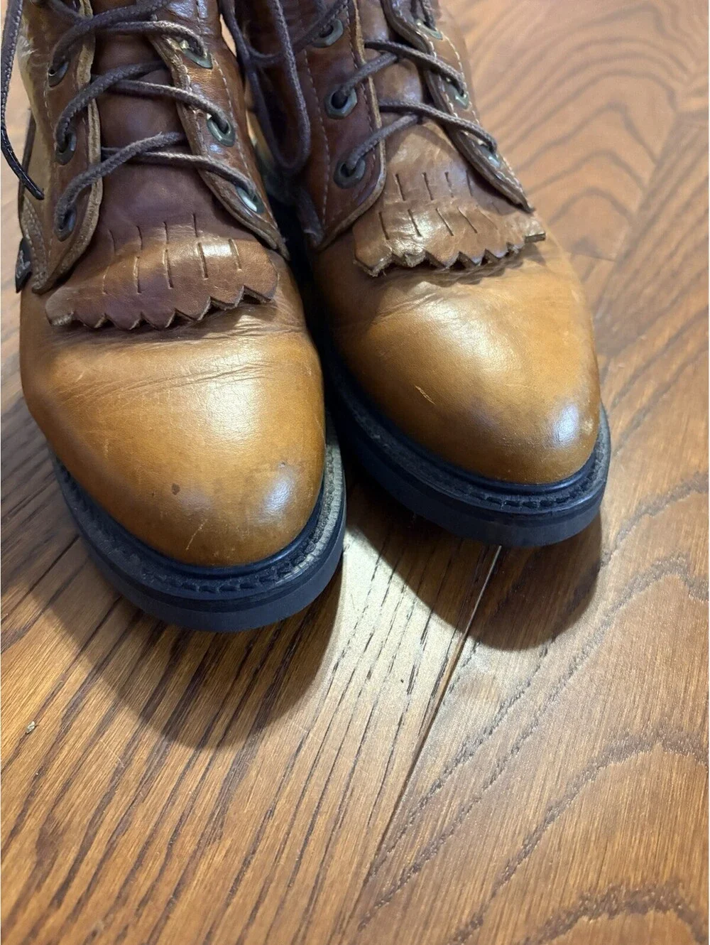 Justin L0770 vintage-style lace-up work boot Men's Size 8 C